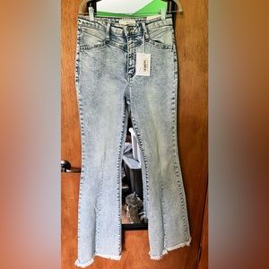KanCan light acid wash flared jeans! NWT!!